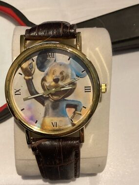 Gold-Tone Novelty Wristwatch with Brown Leather-Style Strap